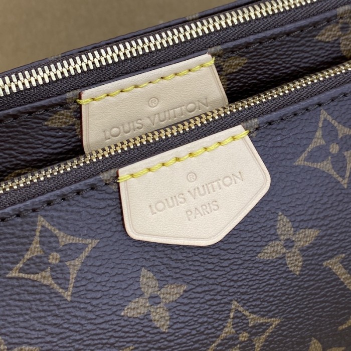 l**is V*t*n monogram canvas multi pochette accessoires bag khaki lv m44813