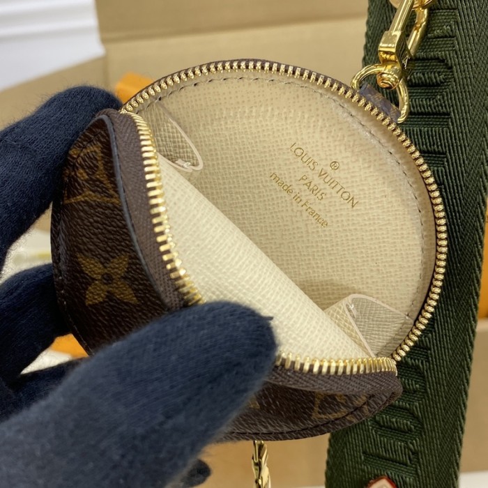 l**is V*t*n monogram canvas multi pochette accessoires bag khaki lv m44813