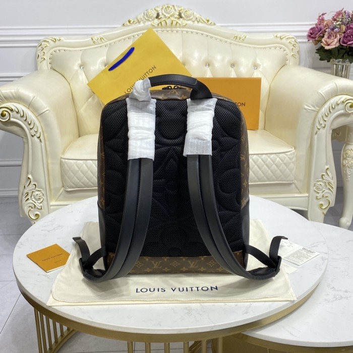 l**is V*t*n monogram canvas dean backpack m45335