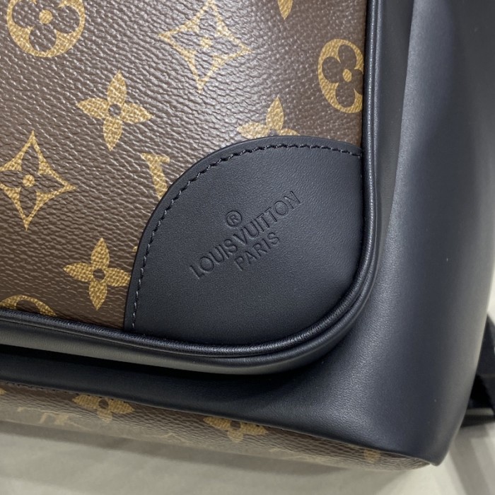 l**is V*t*n monogram canvas dean backpack m45335