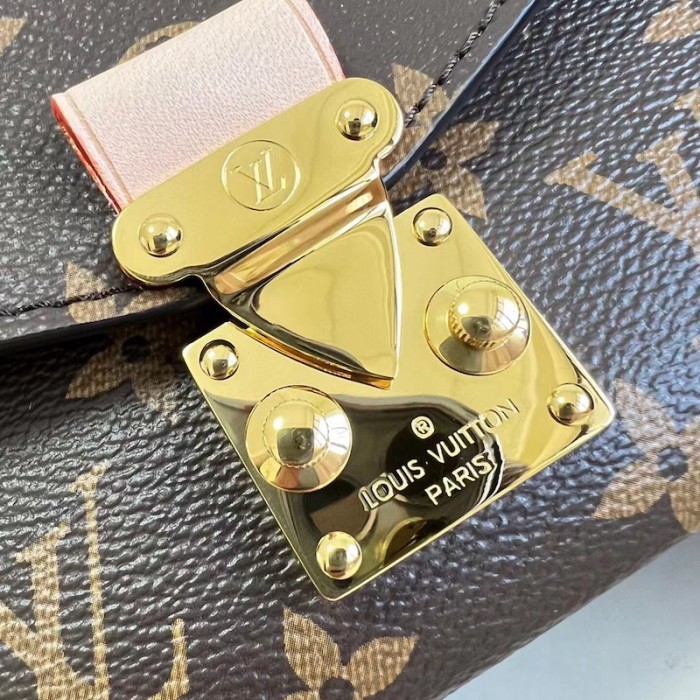 l**is V*t*n pochette métis east west lv m46279
