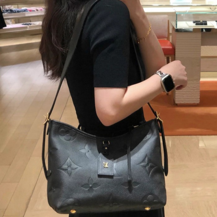 l**is V*t*n monogram empreinte carryall pm bag black lv m46288