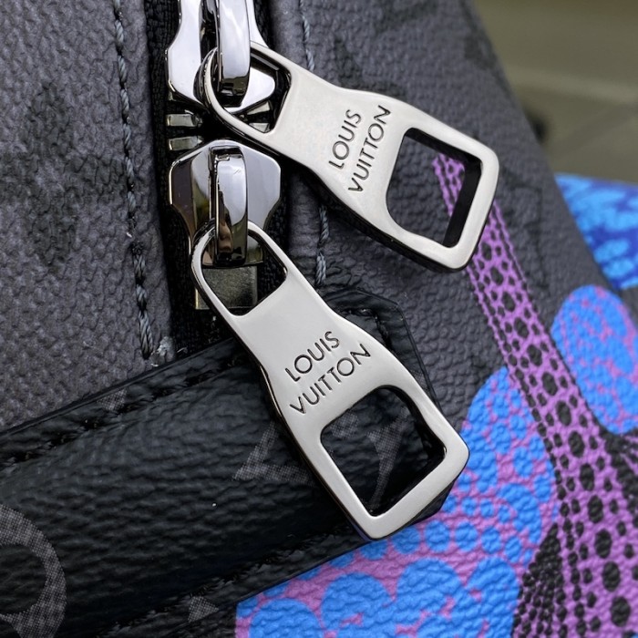 l**is V*t*n lv x yk discovery backpack m46440