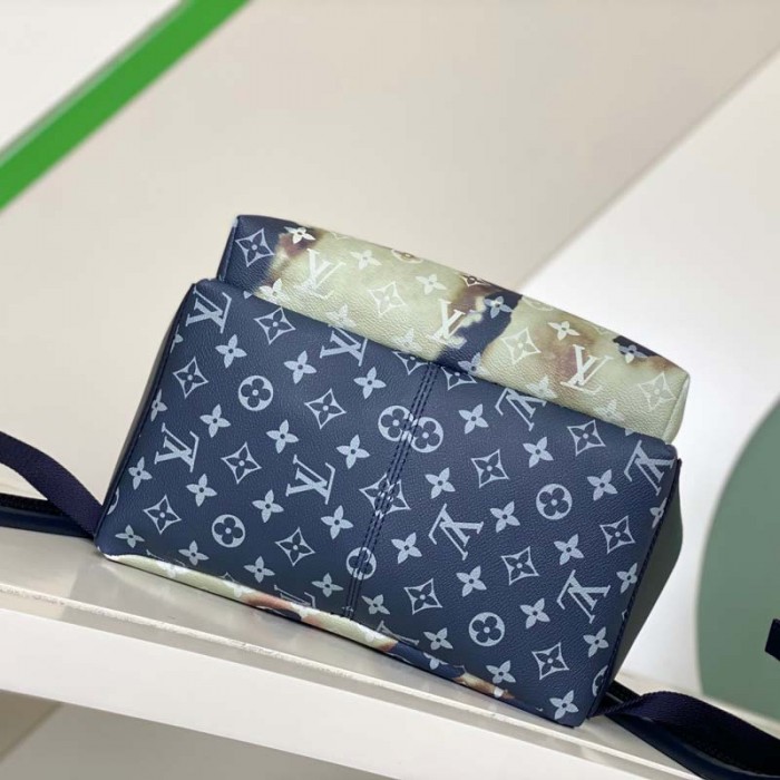 l**is V*t*n monogram bleach canvas discovery backpack pm m46806