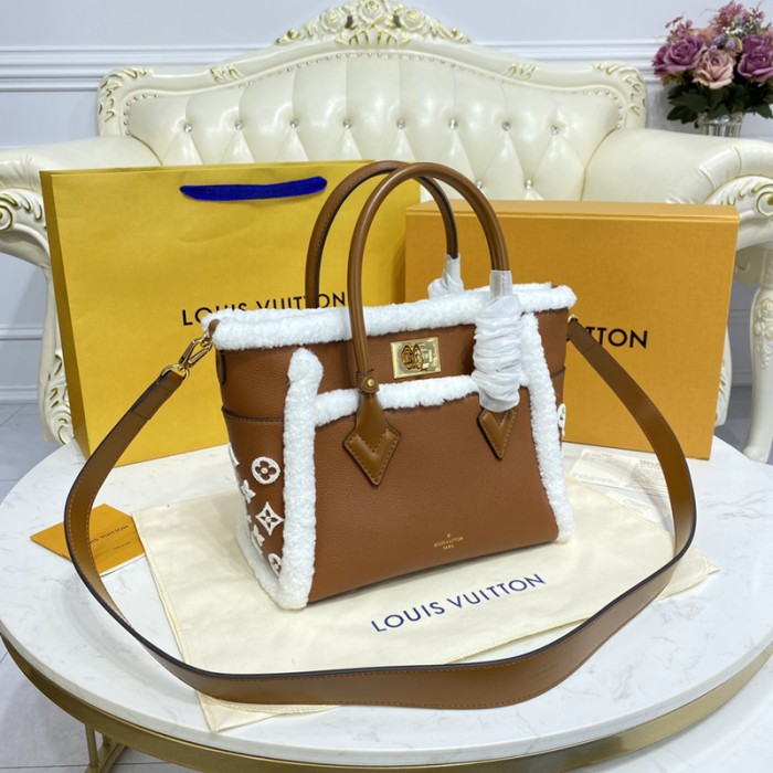 l**is V*t*n on my side pm handbag m58918