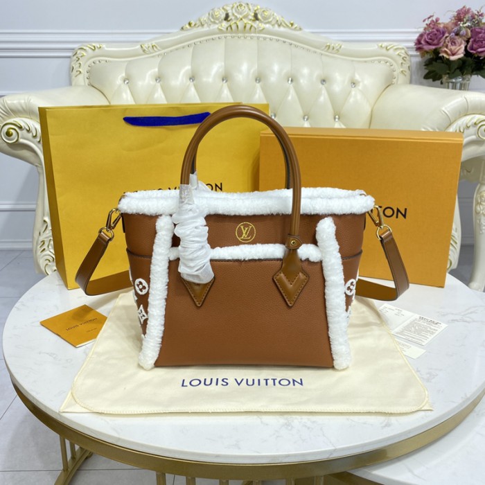 l**is V*t*n on my side pm handbag m58918