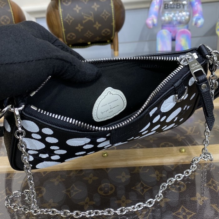 l**is V*t*n lv x yk easy pouch on strap m81908