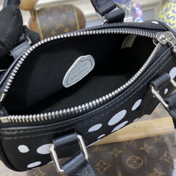 l**is V*t*n lv x yk nano speedy m81910