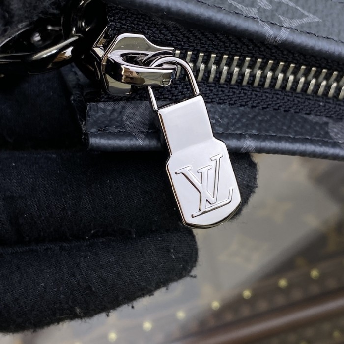 l**is V*t*n lv x yk gaston wearable wallet m81972