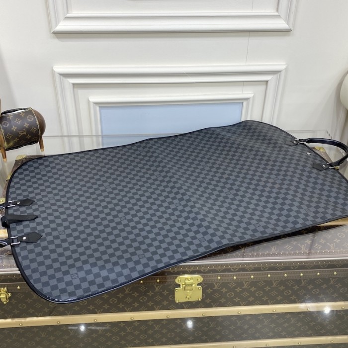 l**is V*t*n lv damier graphite garment cover