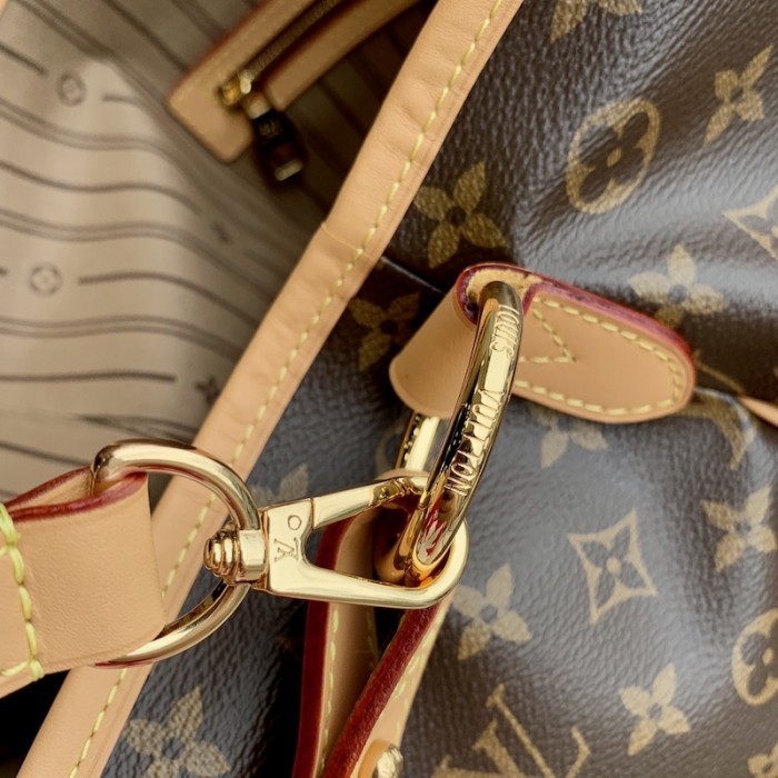 l**is V*t*n monogram canvas delightful mm lv m40353