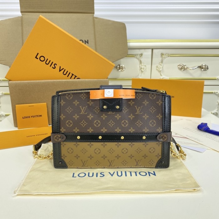l**is V*t*n monogram reverse canvas trunk clutch lv m43596