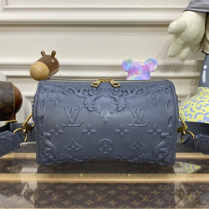 l**is V*t*n city keepall m21835