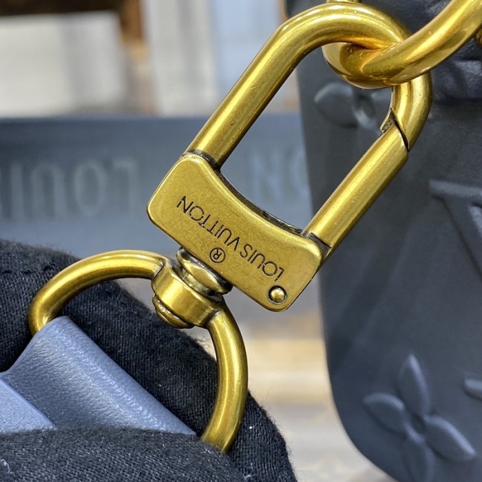 l**is V*t*n city keepall m21835