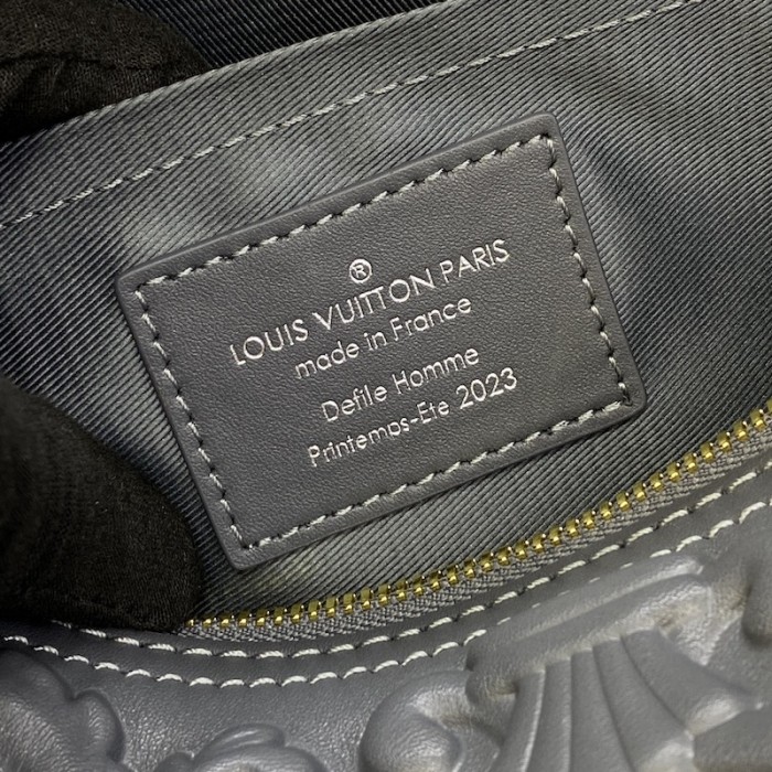 l**is V*t*n city keepall m21835