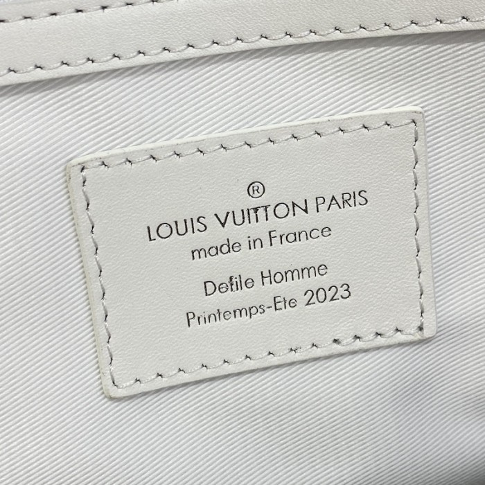 l**is V*t*n keepall bandouliere 50 m21845