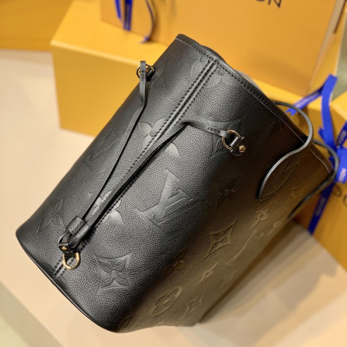 l**is V*t*n embossed cowhide leather neverfull mm m45685