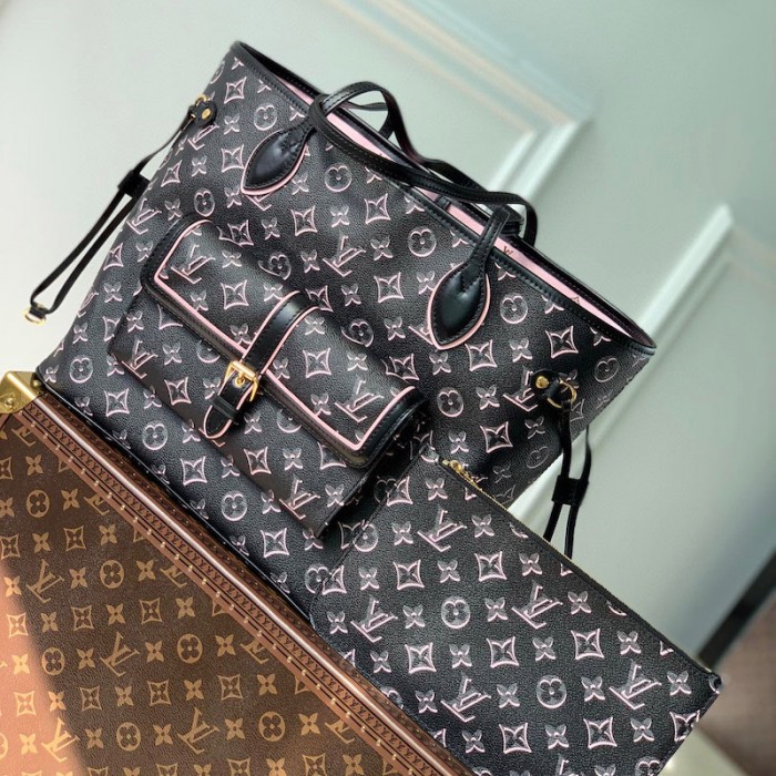 l**is V*t*n monogram coated canvas neverfull mm m46137