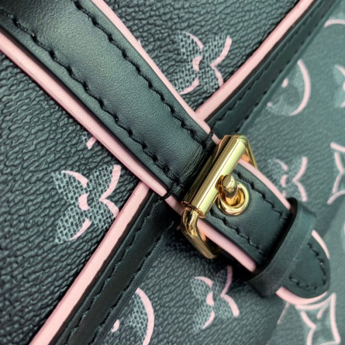 l**is V*t*n monogram coated canvas neverfull mm m46137
