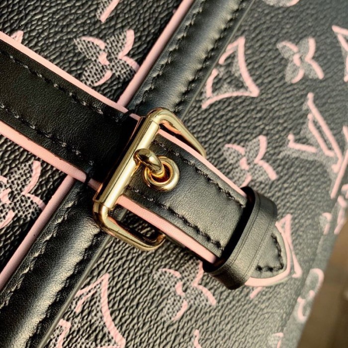 l**is V*t*n monogram coated canvas onthego mm m46154