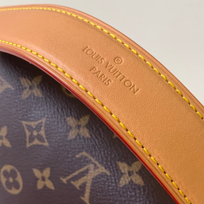 l**is V*t*n monogram canvas side trunk lv m46358