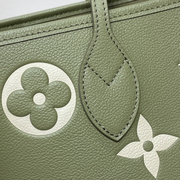 l**is V*t*n neverfull mm m46649