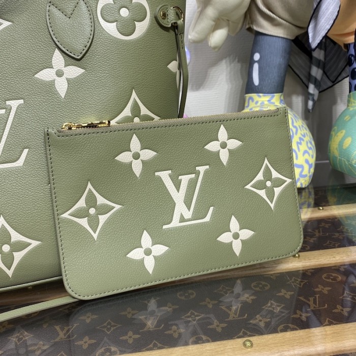 l**is V*t*n neverfull mm m46649
