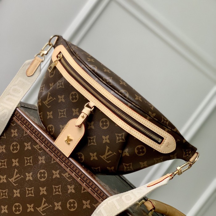 l**is V*t*n monogram canvas high rise m46784