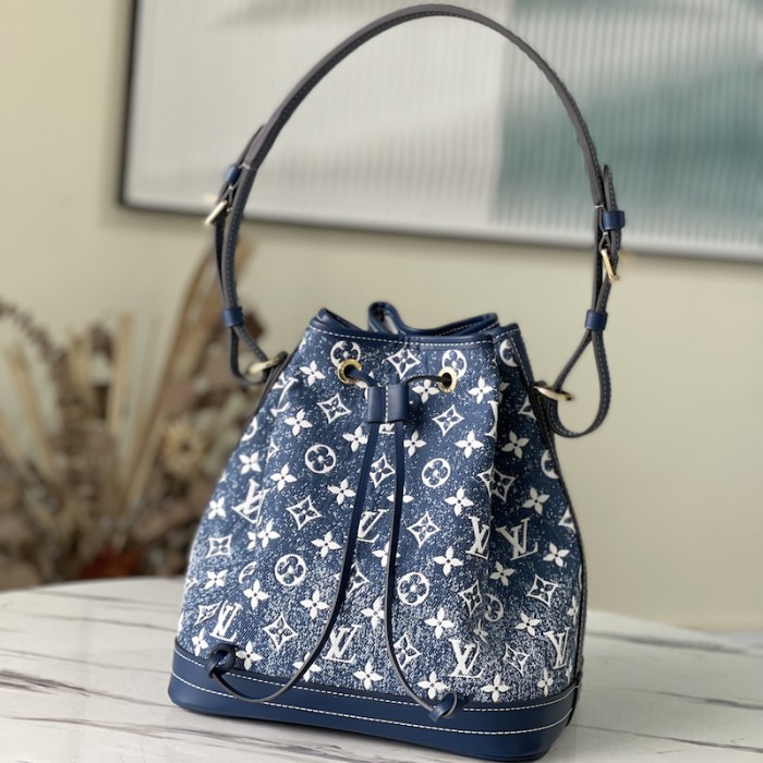 l**is V*t*n monogram denim petit noe bag m59606