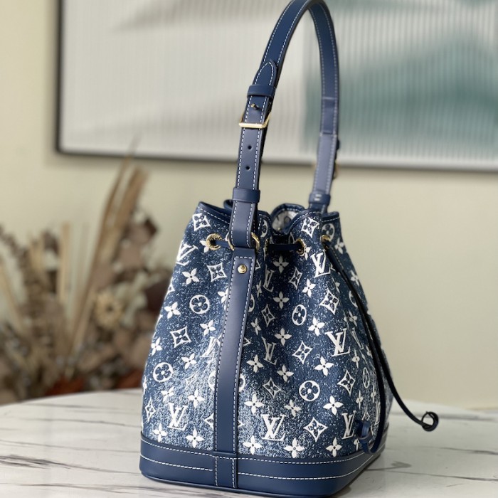 l**is V*t*n monogram denim petit noe bag m59606