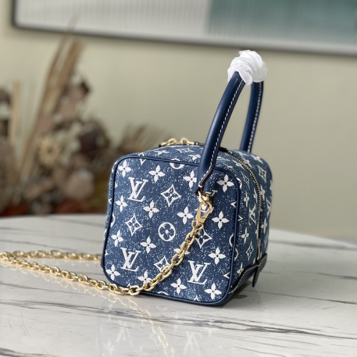 l**is V*t*n monogram denim square bag m59611