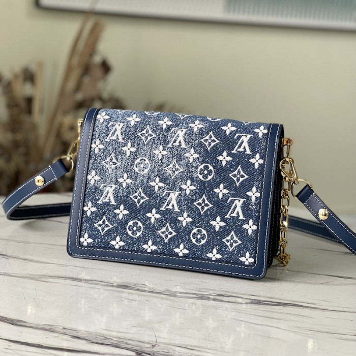 l**is V*t*n monogram denim dauphine mm m59631
