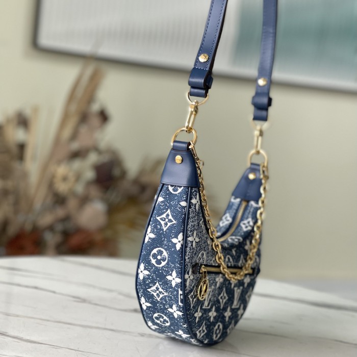 l**is V*t*n monogram denim loop handbag m81166