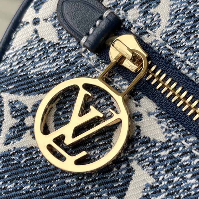 l**is V*t*n monogram denim loop handbag m81166
