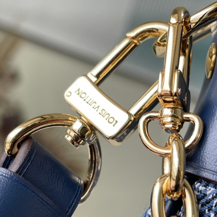 l**is V*t*n monogram denim loop handbag m81166