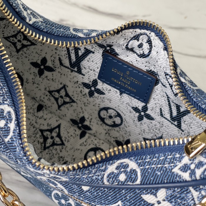 l**is V*t*n monogram denim loop handbag m81166