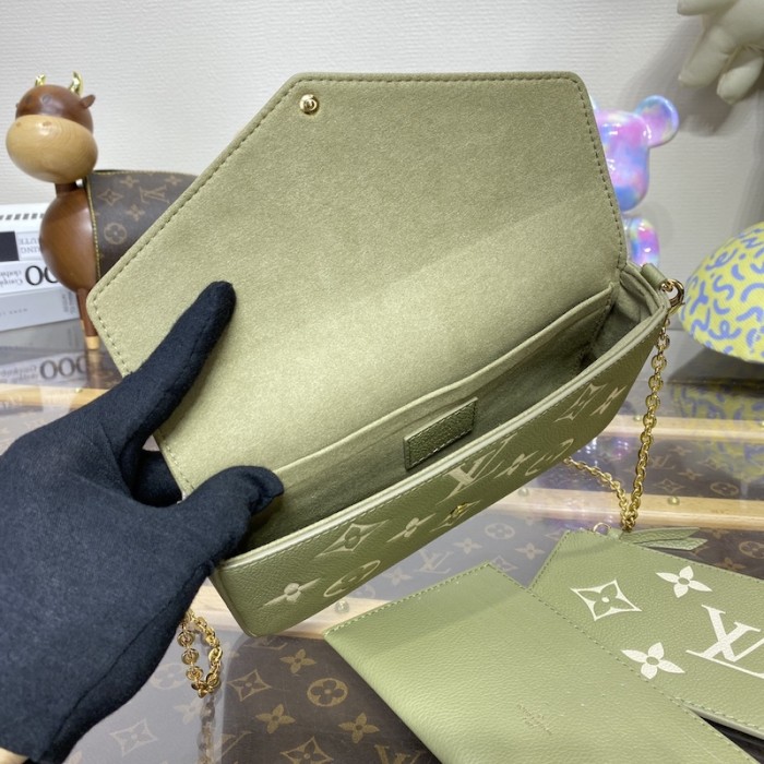 l**is V*t*n felicie pochette bag m82480