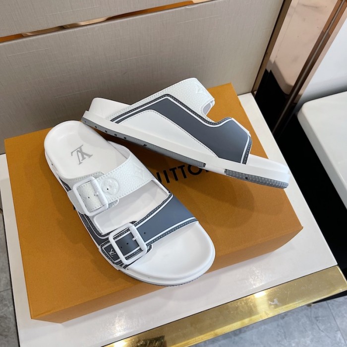 l**is V*t*n lv trainer mules 1a9jvm