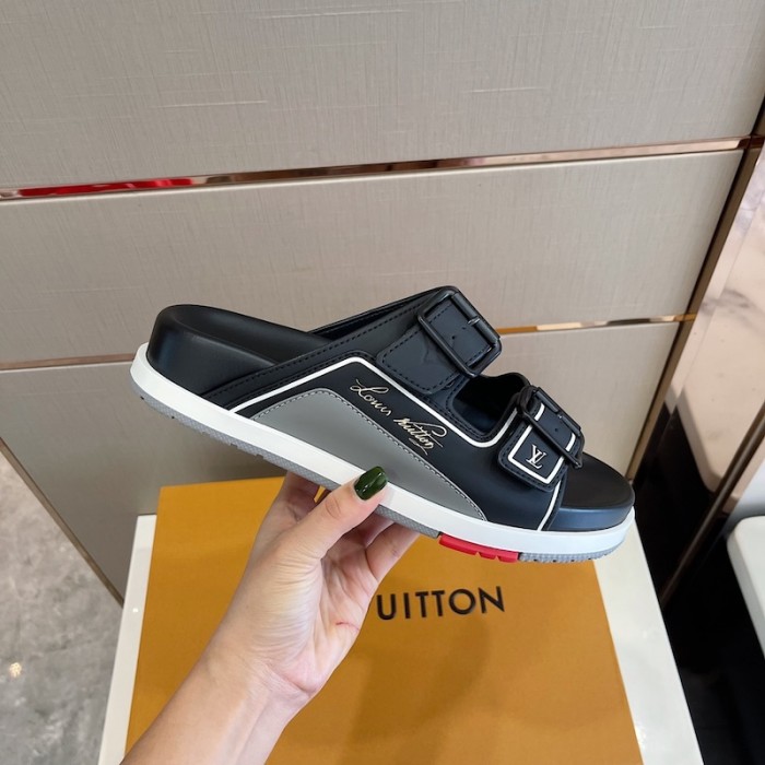 l**is V*t*n lv trainer mules 1a9jw3