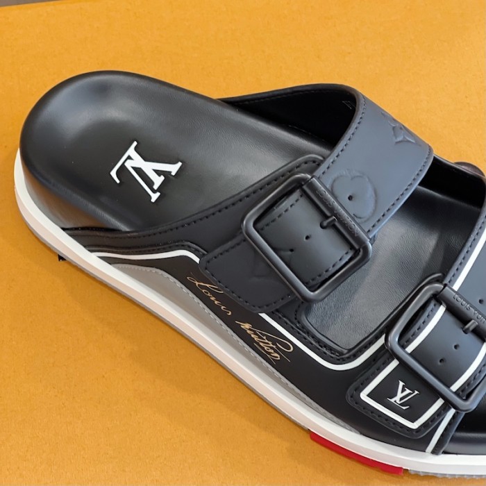 l**is V*t*n lv trainer mules 1a9jw3