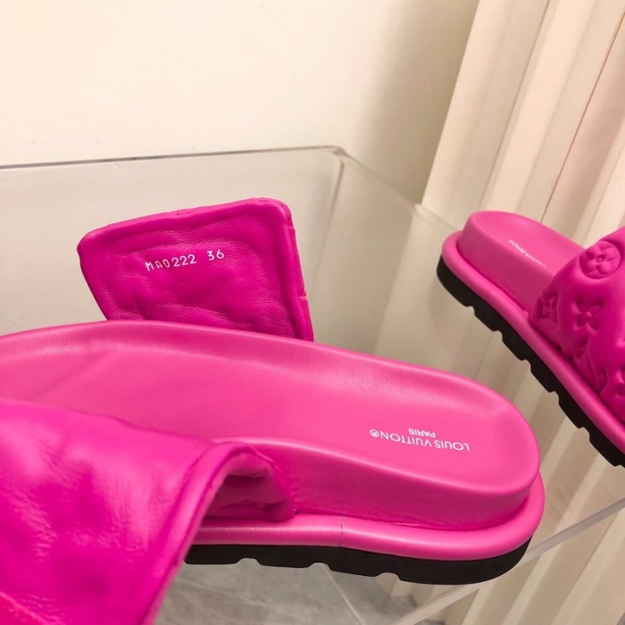 l**is V*t*n pool pillow comfort mule 1aa1dq