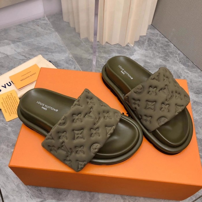 l**is V*t*n pool pillow comfort mule 1aa1e8