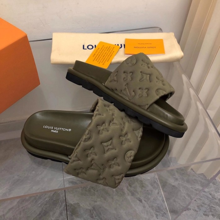 l**is V*t*n pool pillow comfort mule 1aa1e8