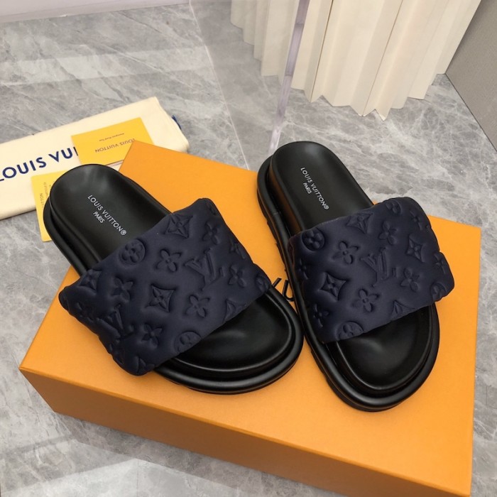l**is V*t*n pool pillow comfort mule 1aa1ea