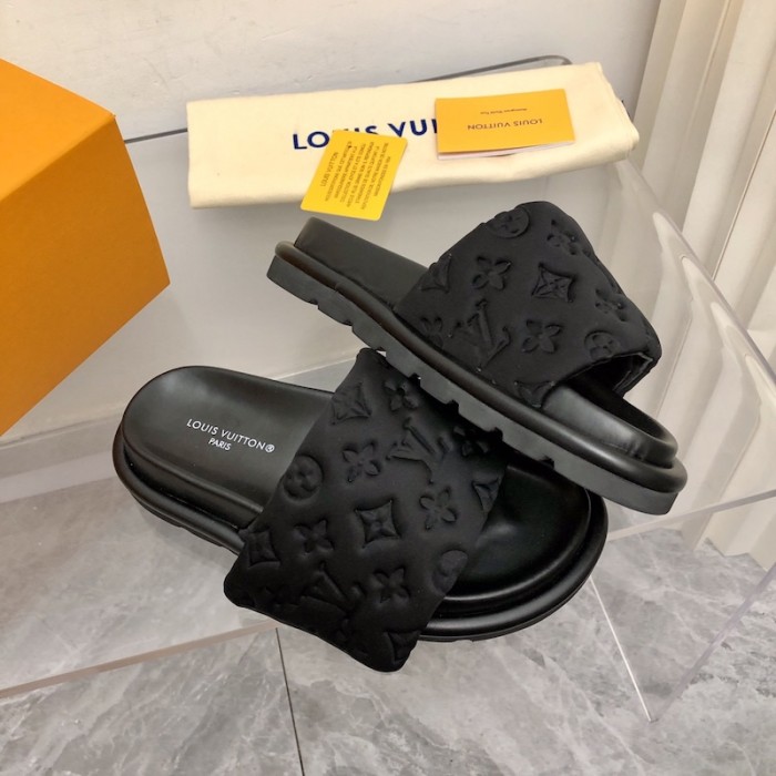 l**is V*t*n pool pillow comfort mule 1aa1eh