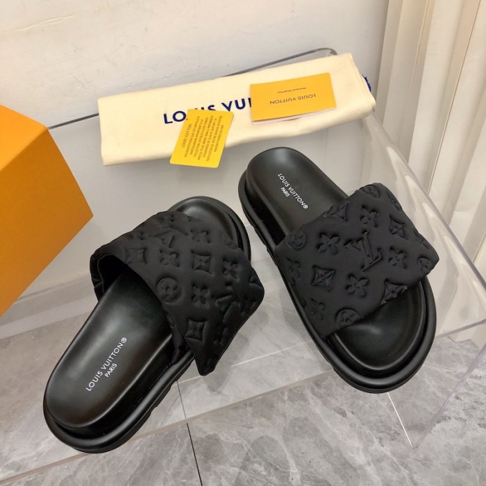 l**is V*t*n pool pillow comfort mule 1aa1eh