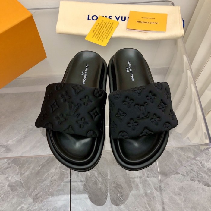 l**is V*t*n pool pillow comfort mule 1aa1eh