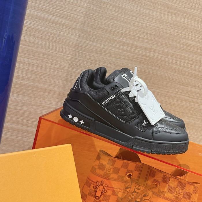 l**is V*t*n trainer sneaker 1aarf4