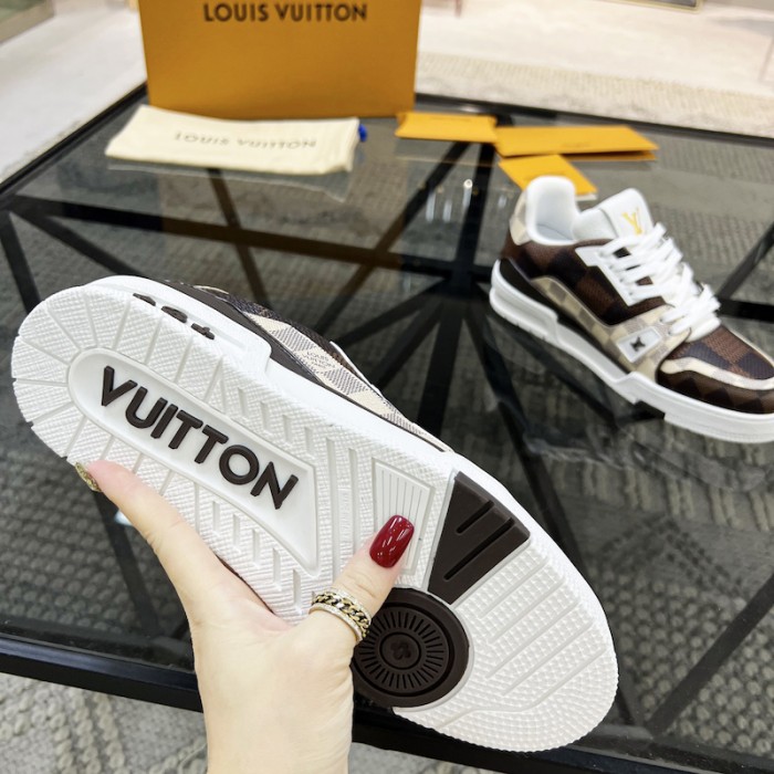 l**is V*t*n lv trainer sneaker 1aastd