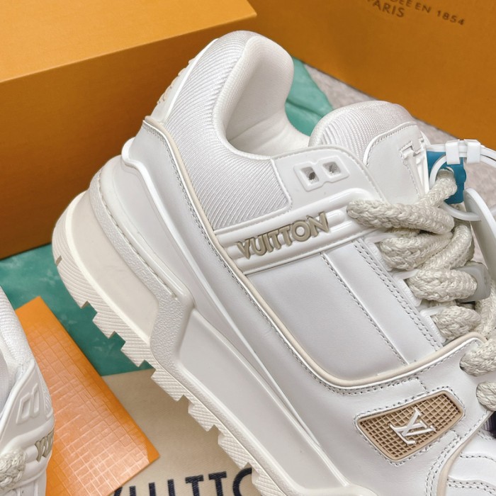 l**is V*t*n lv trainer maxi sneaker 1ab8ri